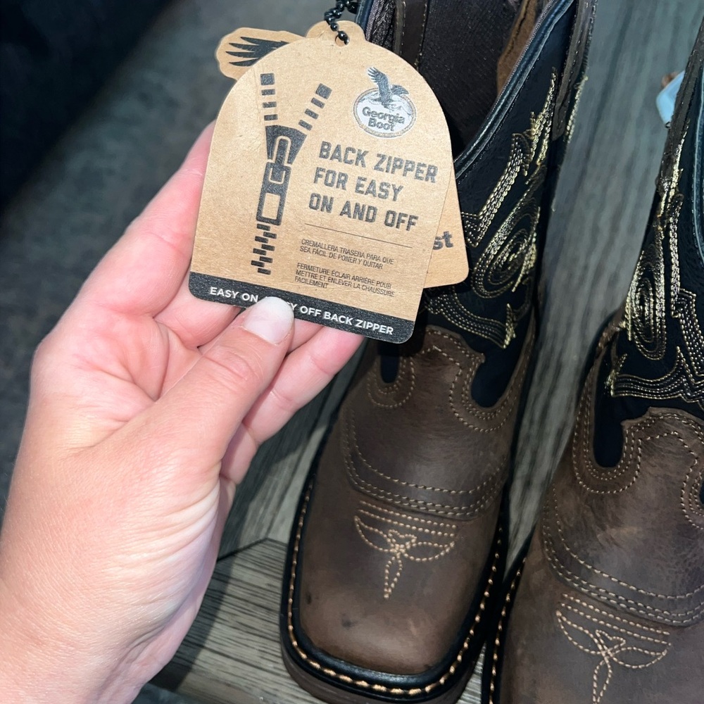 NWT - Kids Georgia Boot Brown and Black Leather Boots - Picture 2 of 6